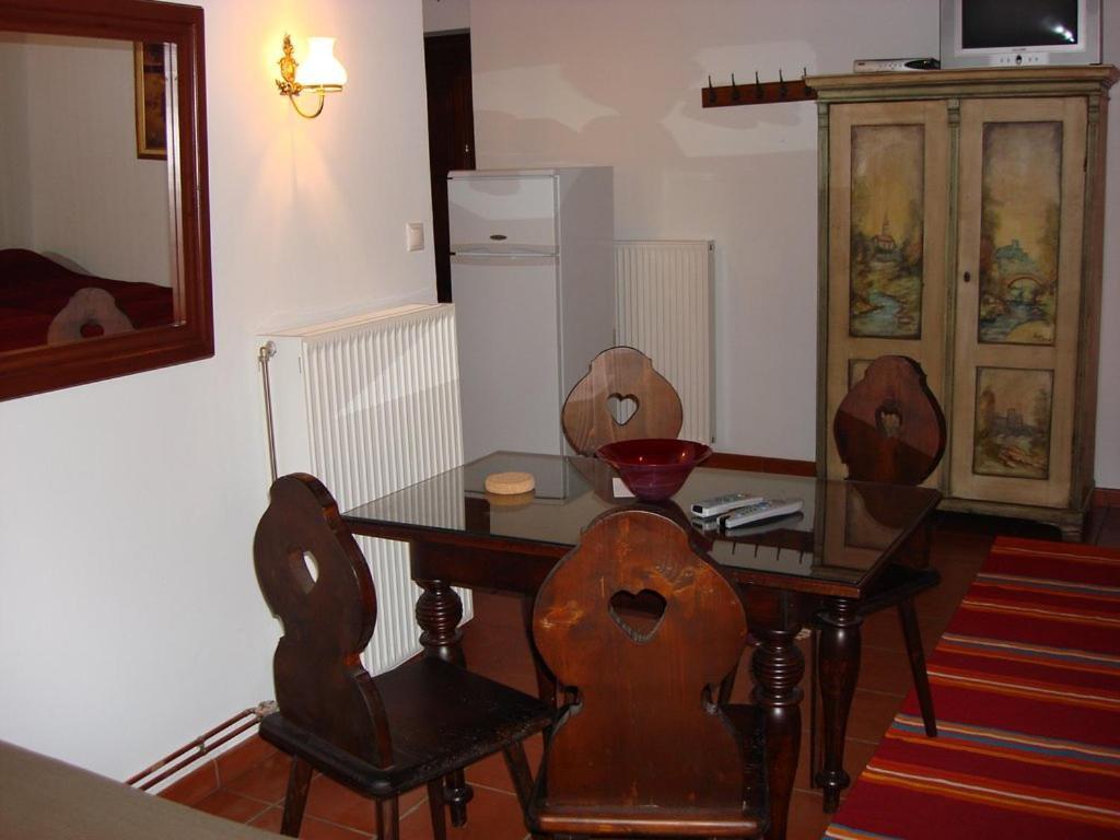 Hotel Ξενωνασ Σελινουντα Kosmás Zewnętrze zdjęcie